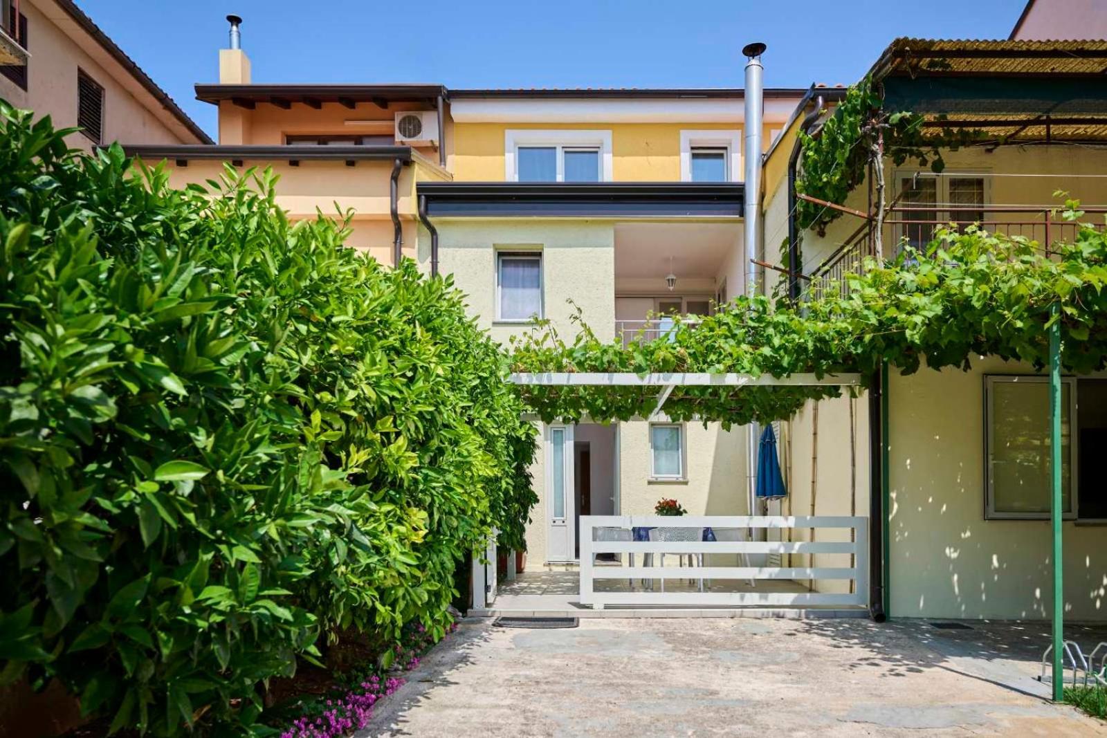 Apartman Ema Novigrad Istria Exterior foto